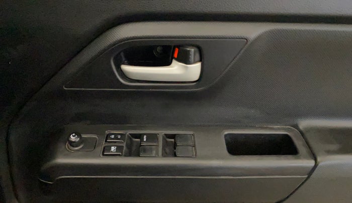 2021 Maruti New Wagon-R VXI 1.0, Petrol, Manual, 53,216 km, Driver Side Door Panels Control