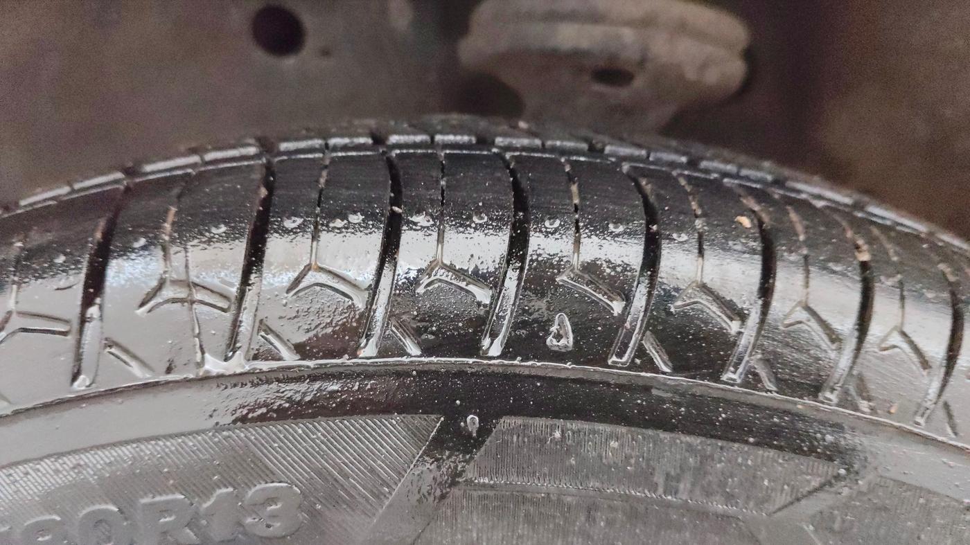 2014 Maruti Wagon R 1.0 LXI CNG, CNG, Manual, 78,371 km, Left Front Tyre Tread