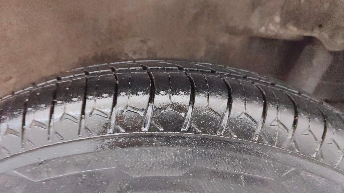 2014 Maruti Wagon R 1.0 LXI CNG, CNG, Manual, 78,371 km, Left Rear Tyre Tread