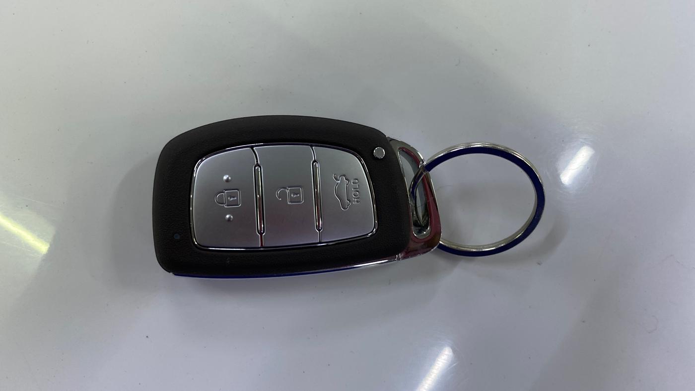 2025 Hyundai EXTER SX(O) CONNECT 1.2 AMT, Petrol, Automatic, 8,069 km, Key Close Up