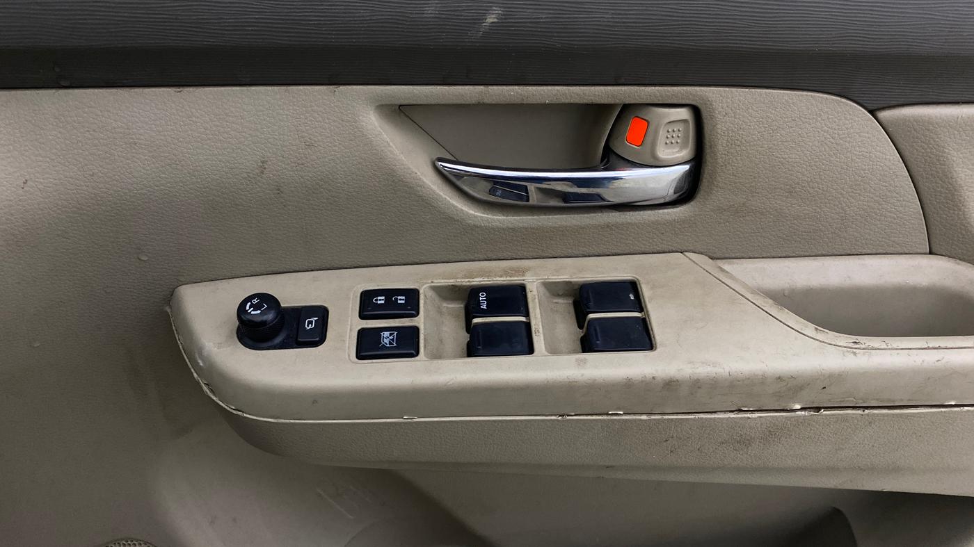 2021 Maruti Ertiga VXI CNG, CNG, Manual, 62,408 km, Driver Side Door Panels Control