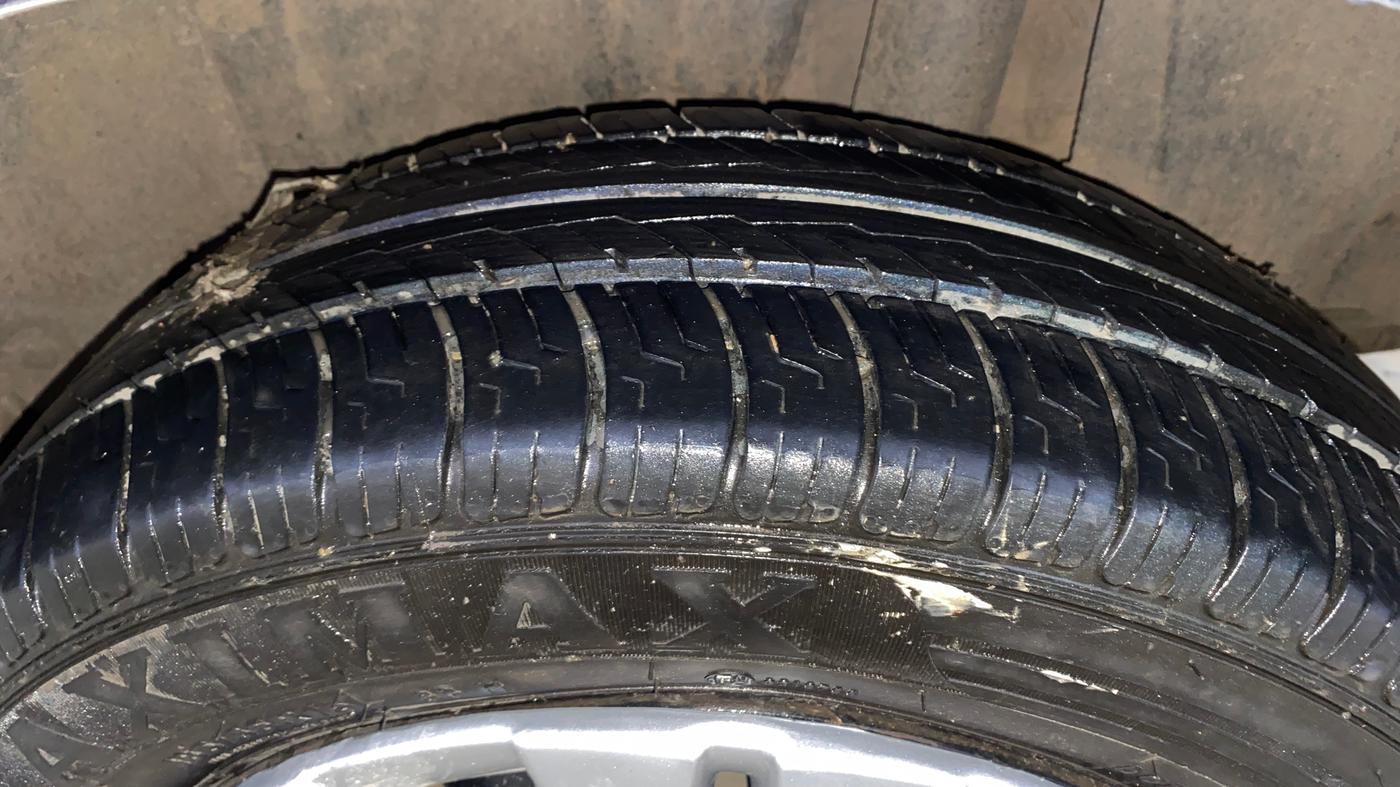 2021 Maruti Ertiga VXI CNG, CNG, Manual, 62,408 km, Left Rear Tyre Tread