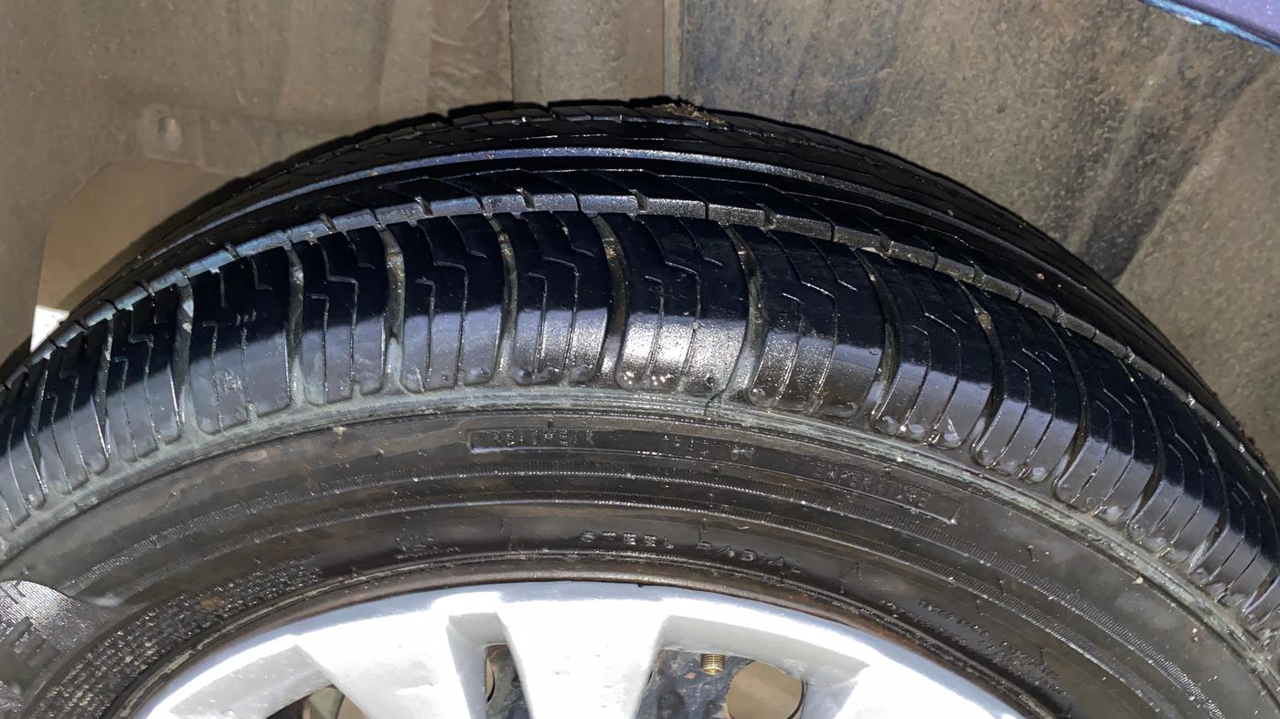 2021 Maruti Ertiga VXI CNG, CNG, Manual, 62,408 km, Right Rear Tyre Tread