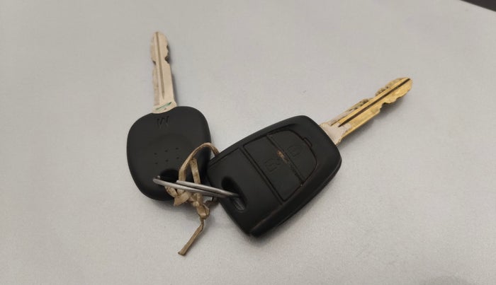 2019 Hyundai NEW SANTRO SPORTZ CNG, CNG, Manual, 99,995 km, Key Close Up