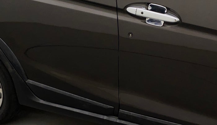 2017 Honda WR-V 1.5L I-DTEC VX MT, Diesel, Manual, 1,00,232 km, Driver-side door - Paint has faded
