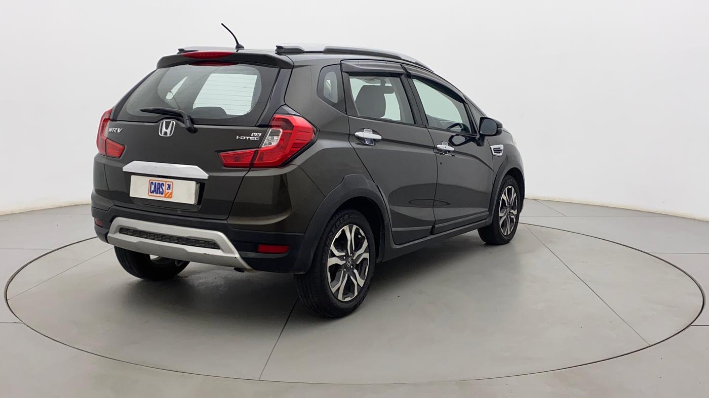 2017 Honda WR-V 1.5L I-DTEC VX MT, Diesel, Manual, 1,00,232 km, Right Back Diagonal