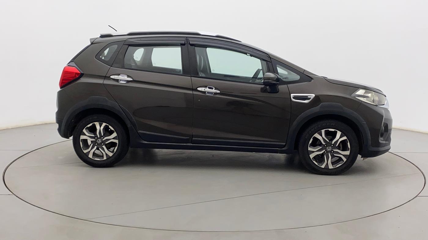 2017 Honda WR-V 1.5L I-DTEC VX MT, Diesel, Manual, 1,00,232 km, Right Side View