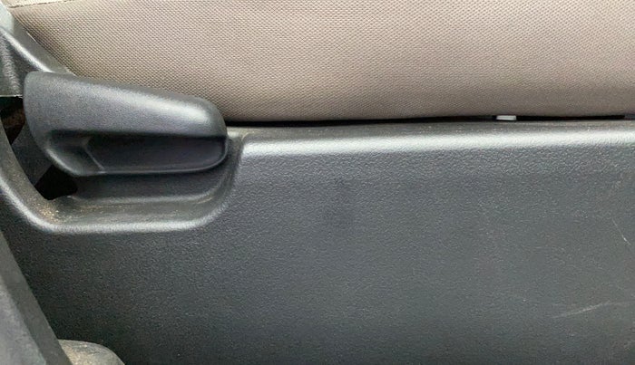 2016 Maruti Wagon R 1.0 VXI AMT, Petrol, Automatic, 53,215 km, Driver Side Adjustment Panel