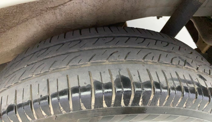 2016 Maruti Wagon R 1.0 VXI AMT, Petrol, Automatic, 53,215 km, Left Rear Tyre Tread