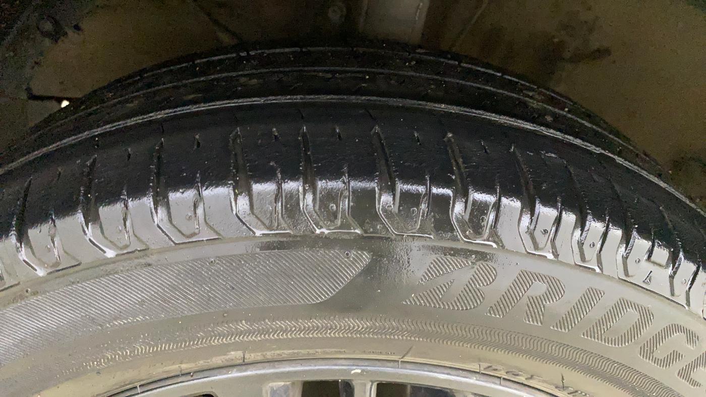 2021 Maruti XL6 ALPHA AT, Petrol, Automatic, 53,037 km, Left Front Tyre Tread