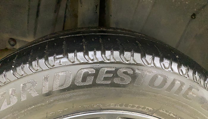 2021 Maruti XL6 ALPHA AT, Petrol, Automatic, 53,050 km, Right Rear Tyre Tread