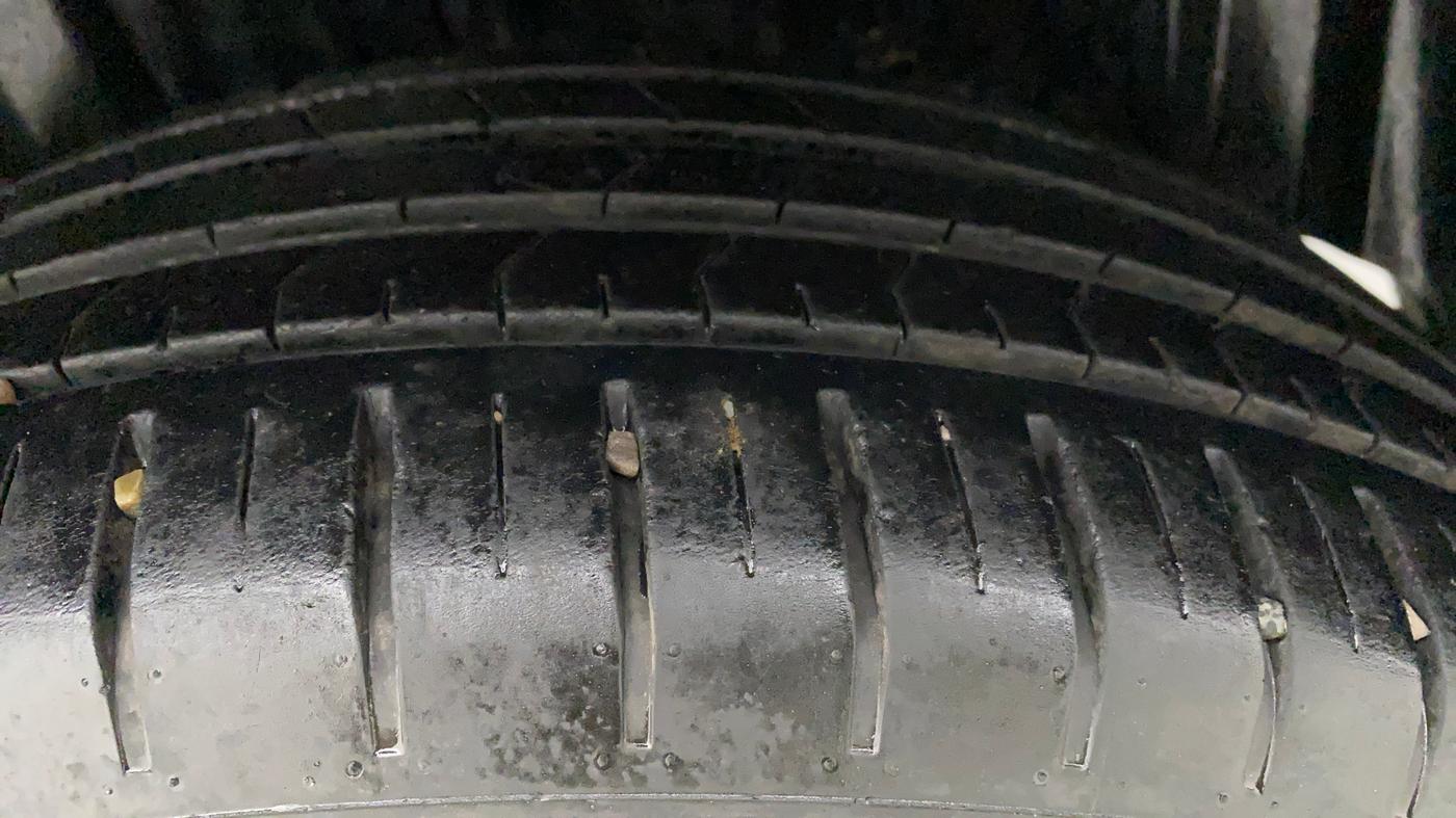 2022 Toyota Glanza V, Petrol, Manual, 41,129 km, Left Rear Tyre Tread