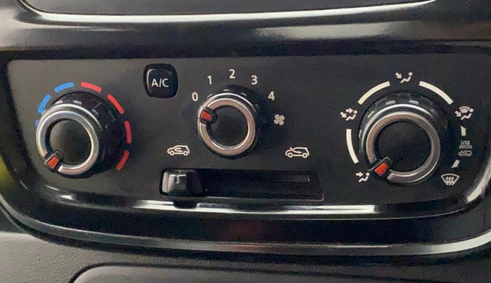 2016 Renault Kwid RXT 1.0, Petrol, Manual, 16,732 km, Dashboard - Air Re-circulation knob is not working