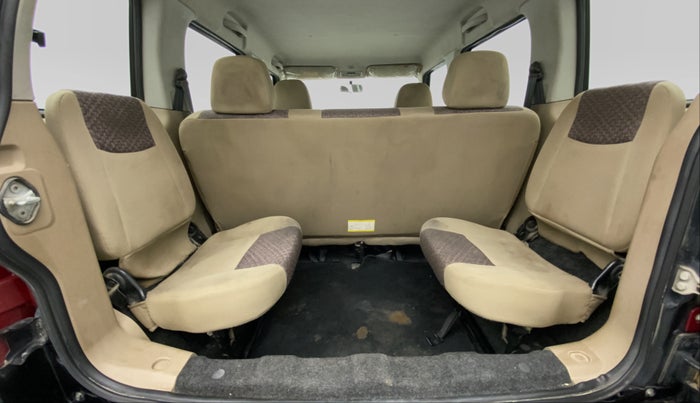 2017 Mahindra TUV300 T8, Diesel, Manual, 40,777 km, Third Seat Row ( optional )
