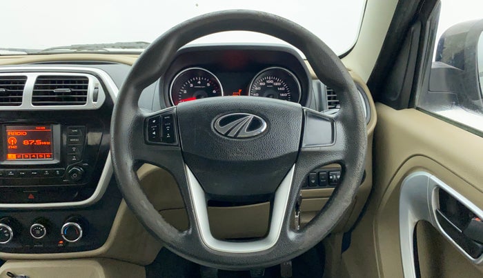 2017 Mahindra TUV300 T8, Diesel, Manual, 40,777 km, Steering Wheel Close Up
