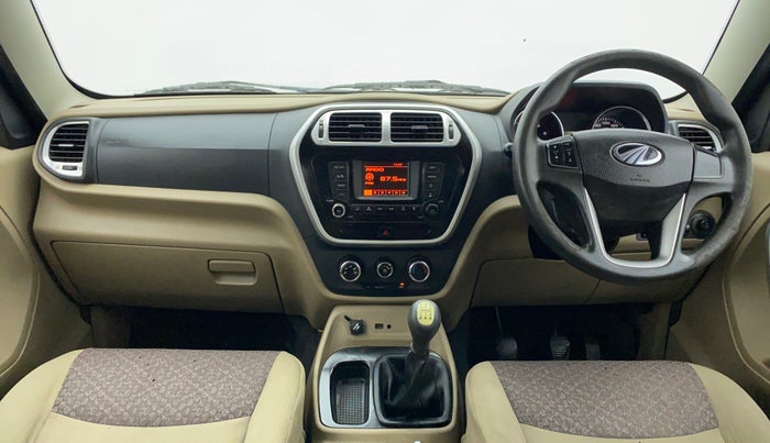 2017 Mahindra TUV300 T8, Diesel, Manual, 40,777 km, Dashboard