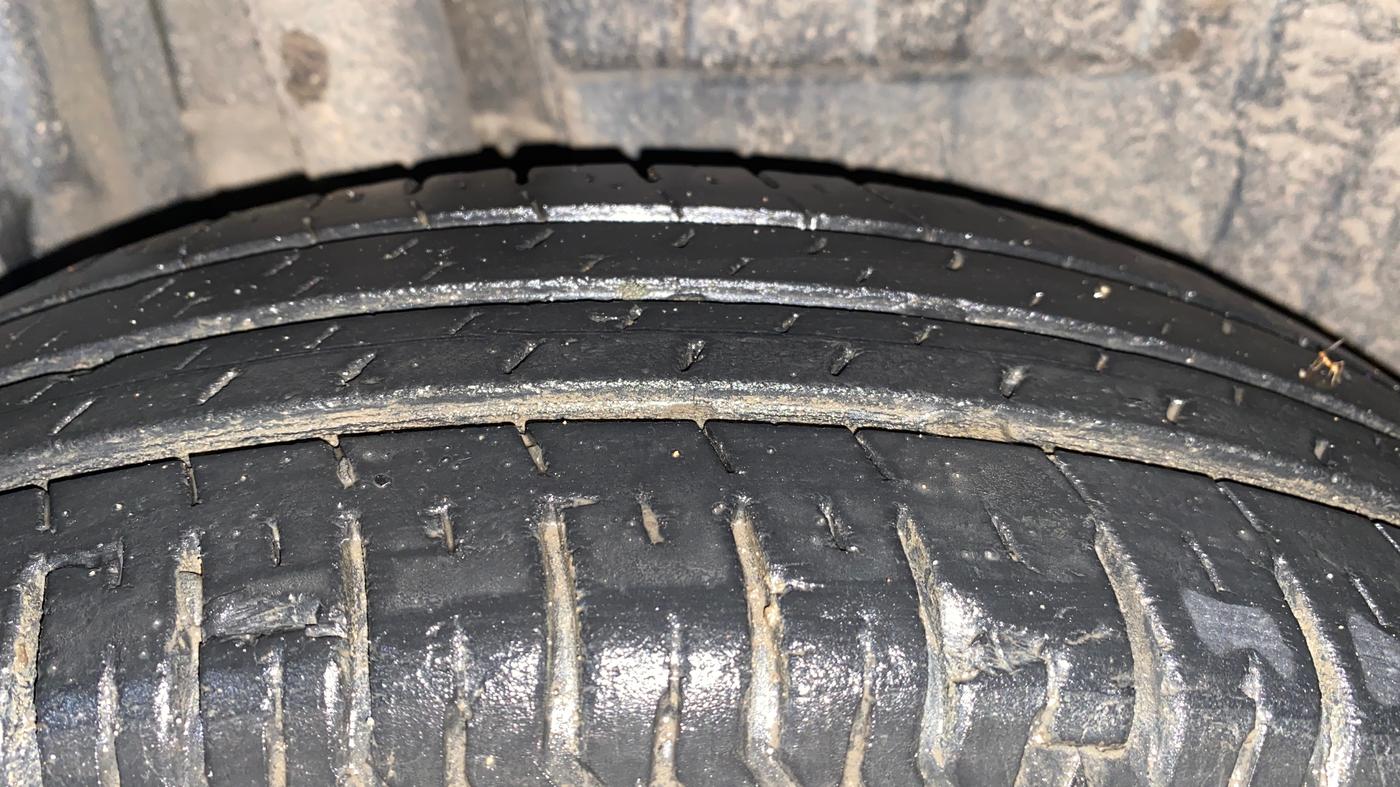 2017 Maruti Dzire VXI, Petrol, Manual, 34,408 km, Right Rear Tyre Tread