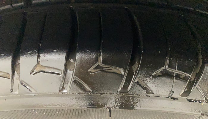 2015 Hyundai Xcent SX AT 1.2 (O), Petrol, Automatic, 89,931 km, Left Front Tyre Tread