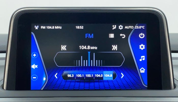 2020 Tata ALTROZ XZ 1.2, Petrol, Manual, 10,546 km, Infotainment System