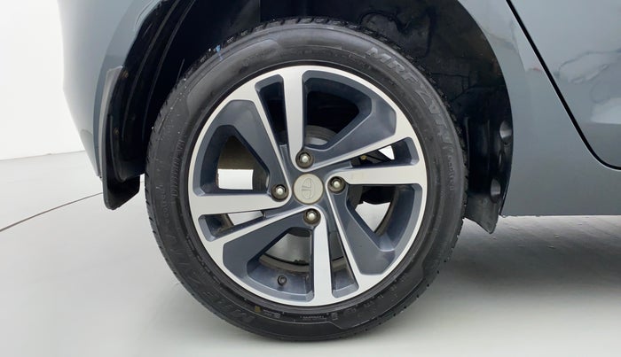 2020 Tata ALTROZ XZ 1.2, Petrol, Manual, 10,546 km, Right Rear Wheel