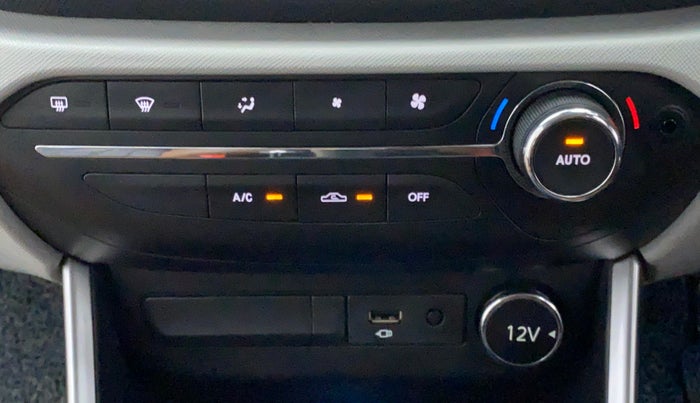 2020 Tata ALTROZ XZ 1.2, Petrol, Manual, 10,546 km, Automatic Climate Control