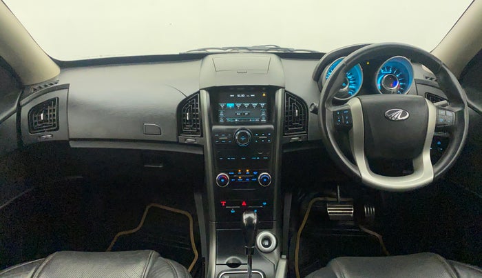 2017 Mahindra XUV500 W10 AT, Diesel, Automatic, 57,449 km, Dashboard