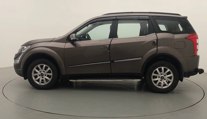 2017 Mahindra XUV500 W10 AT, Diesel, Automatic, 57,449 km, Left Side