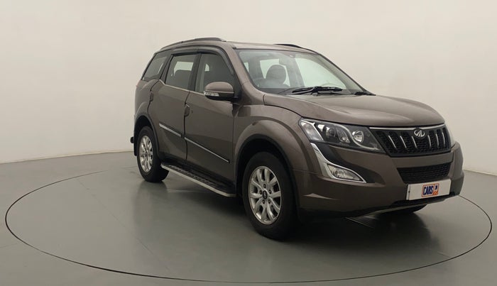 2017 Mahindra XUV500 W10 AT, Diesel, Automatic, 57,449 km, Right Front Diagonal