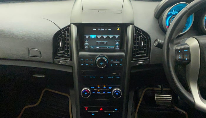 2017 Mahindra XUV500 W10 AT, Diesel, Automatic, 57,449 km, Air Conditioner