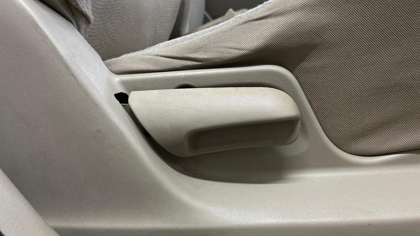 2013 Maruti Swift Dzire VXI, Petrol, Manual, 1,01,901 km, Driver Side Adjustment Panel