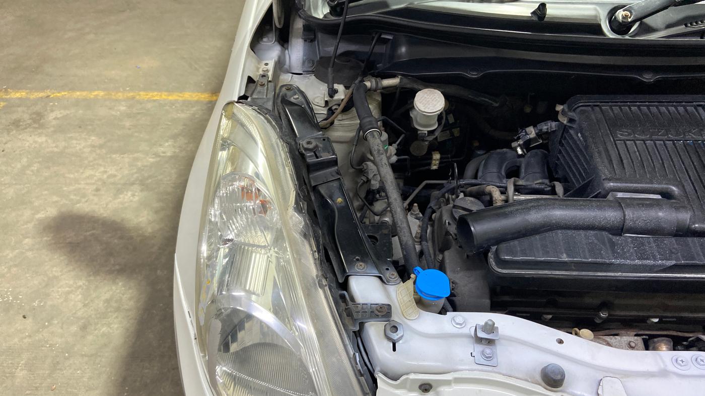 2013 Maruti Swift Dzire VXI, Petrol, Manual, 1,01,901 km, Engine View - Right