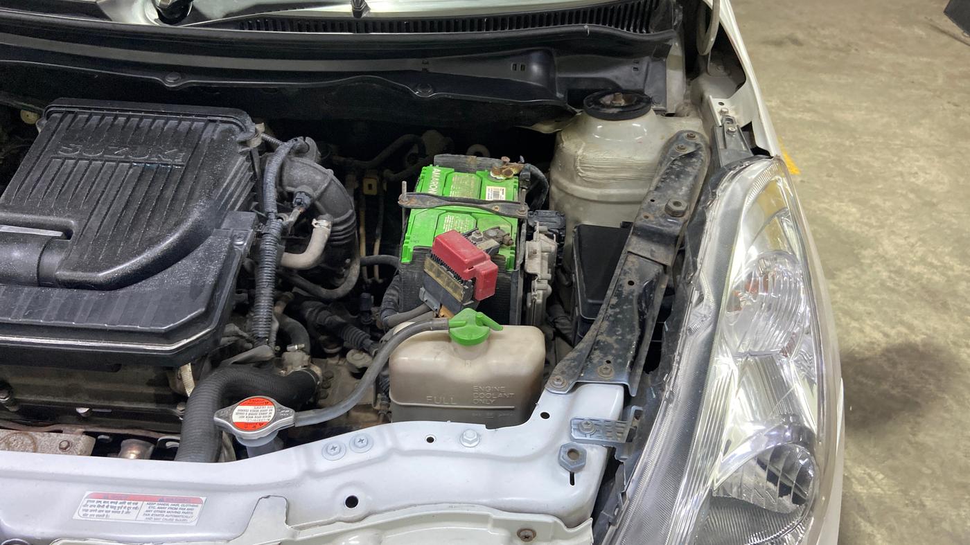 2013 Maruti Swift Dzire VXI, Petrol, Manual, 1,01,901 km, Engine View - Left