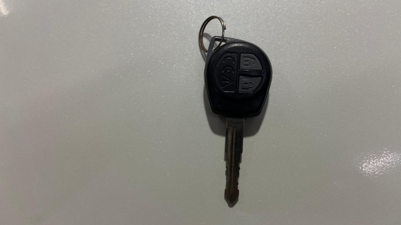 2013 Maruti Swift Dzire VXI, Petrol, Manual, 1,01,901 km, Key Close Up