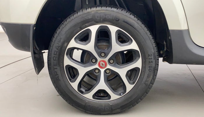 2021 Renault Duster RXZ CVT 1.3 TURBO, Petrol, Automatic, 13,282 km, Right Rear Wheel