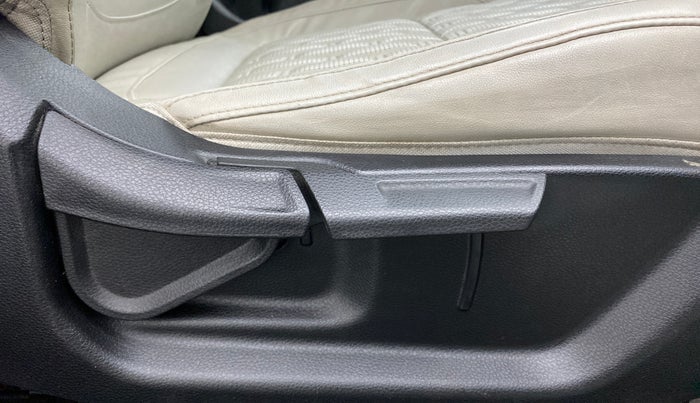 2019 KIA SELTOS HTX IVT 1.5 PETROL, Petrol, Automatic, 79,167 km, Driver Side Adjustment Panel