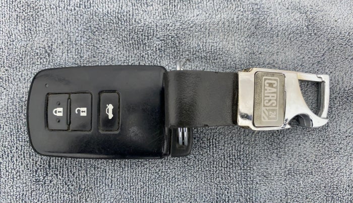 2014 Toyota Corolla Altis VL AT, Petrol, Automatic, 89,959 km, Key Close Up