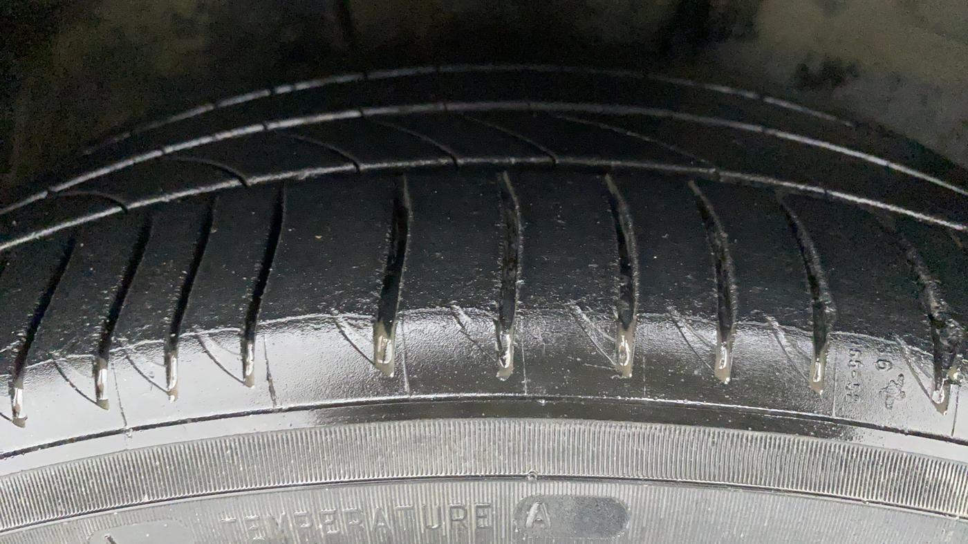 2014 Toyota Corolla Altis VL AT, Petrol, Automatic, 89,959 km, Right Front Tyre Tread