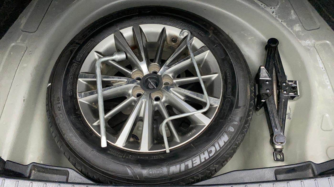 2014 Toyota Corolla Altis VL AT, Petrol, Automatic, 89,959 km, Spare Tyre