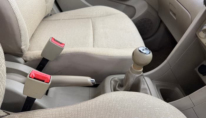 2015 Maruti Swift Dzire VXI, Petrol, Manual, 71,073 km, Gear Lever