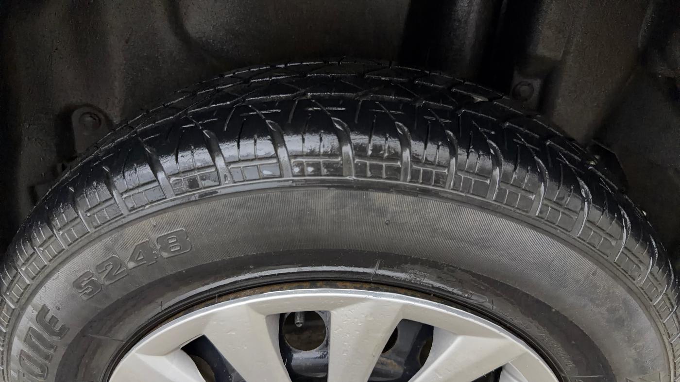 2015 Maruti Swift Dzire VXI, Petrol, Manual, 71,073 km, Left Rear Tyre Tread