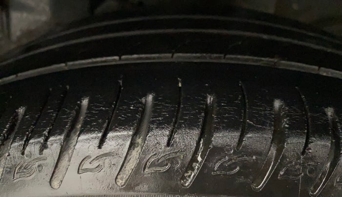 2019 Hyundai VENUE SX 1.0 TURBO, Petrol, Manual, 44,039 km, Left Rear Tyre Tread