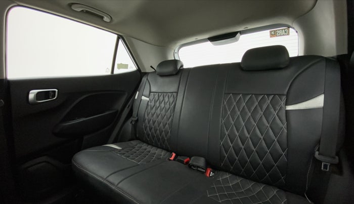 2019 Hyundai VENUE SX 1.0 TURBO, Petrol, Manual, 44,039 km, Right Side Rear Door Cabin