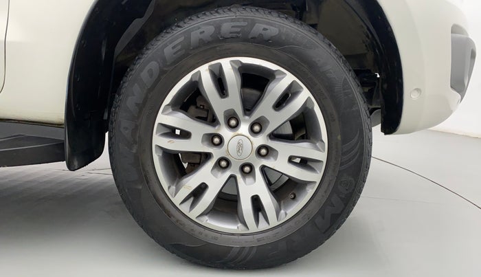 2017 Ford Endeavour 3.2l 4X4 AT Titanium, Diesel, Automatic, 39,662 km, Right Front Wheel