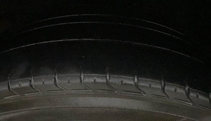 2017 Toyota Corolla Altis VL CVT PETROL, Petrol, Automatic, 99,623 km, Left Front Tyre Tread