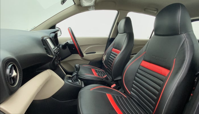 2018 Hyundai NEW SANTRO 1.1 SPORTZ MT CNG, CNG, Manual, 40,067 km, Right Side Front Door Cabin