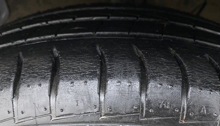 2018 Hyundai NEW SANTRO 1.1 SPORTZ MT CNG, CNG, Manual, 40,067 km, Left Front Tyre Tread