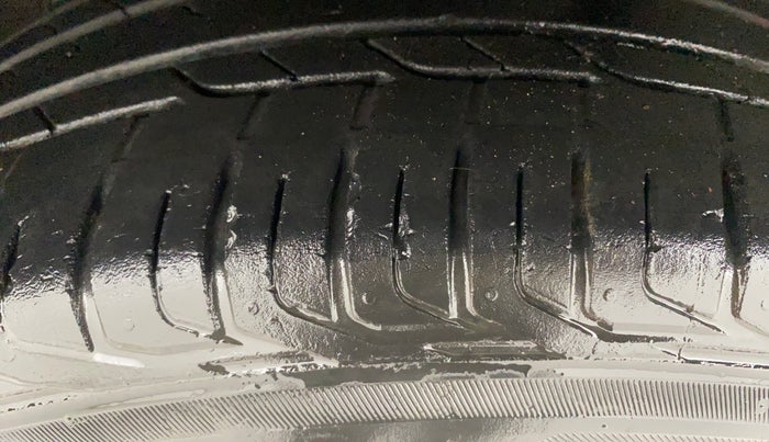 2021 Tata NEXON XZA PLUS SUNROOF PETROL, Petrol, Automatic, 21,426 km, Left Front Tyre Tread