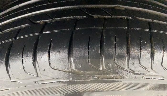 2021 Tata NEXON XZA PLUS SUNROOF PETROL, Petrol, Automatic, 21,426 km, Right Rear Tyre Tread