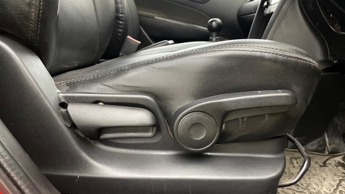 2014 Maruti Swift ZXI, Petrol, Manual, 89,942 km, Driver Side Adjustment Panel
