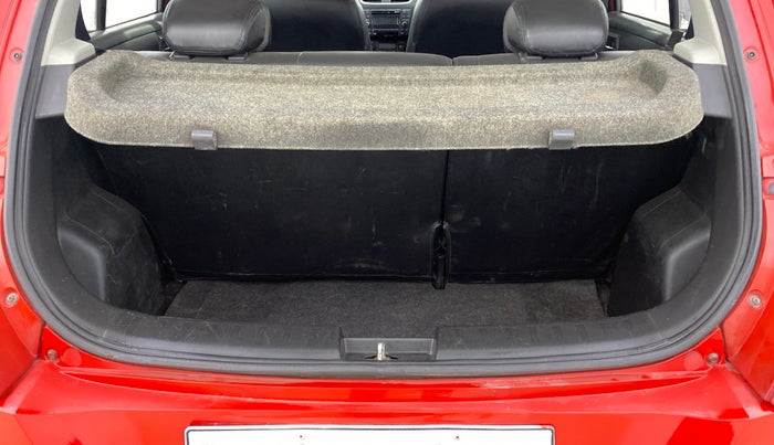 2014 Maruti Swift ZXI, Petrol, Manual, 89,888 km, Boot Inside